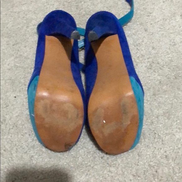 Shoes - Picture 5 of 6